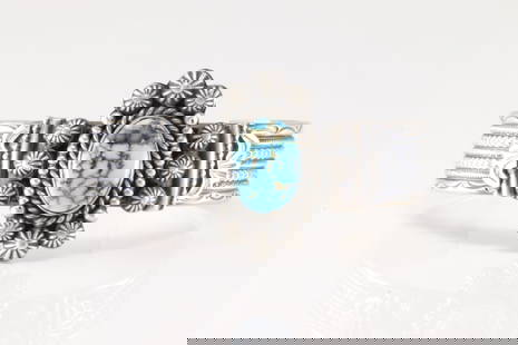 Native America Navajo Sterling Silver Kingman Turquoise Bracelet Cuff By Michael Calladitto.: This is a Native America Navajo Sterling Silver Kingman Turquoise Bracelet Cuff By Michael Calladitto.