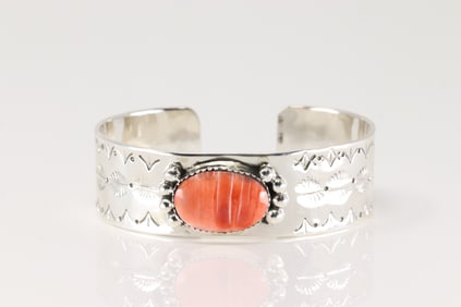 Native American Navajo Sterling Silver Spiny Oyster Bracelet Cuff By Daniel Dakai.