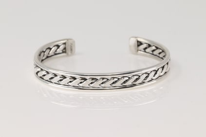Native America Navajo Sterling Silver Solid Bracelet Cuff By Elaine Tahe.