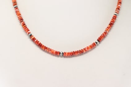 Native American Navajo Sterling Silver Spiny Osyter Necklace.