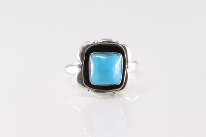 Native America Navajo Sterling Silver Turquoise Ring By Brandon Belin.