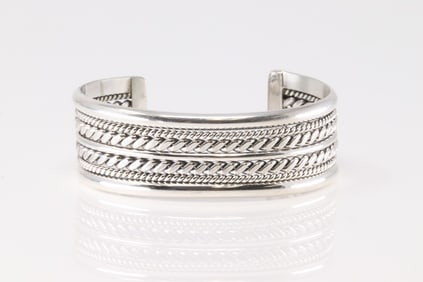 Native America Navajo Sterling Silver Solid Bracelet Cuff By Elaine Tahe.