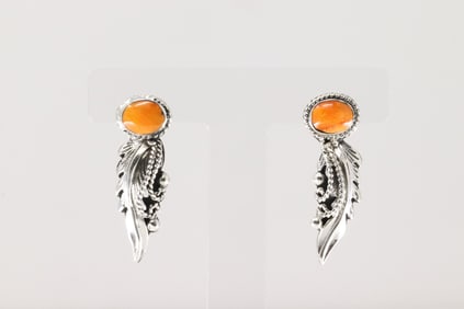 Native America Navajo Sterling Silver Spiny Osyter Feather Post Earring's By Gilbert Smith.