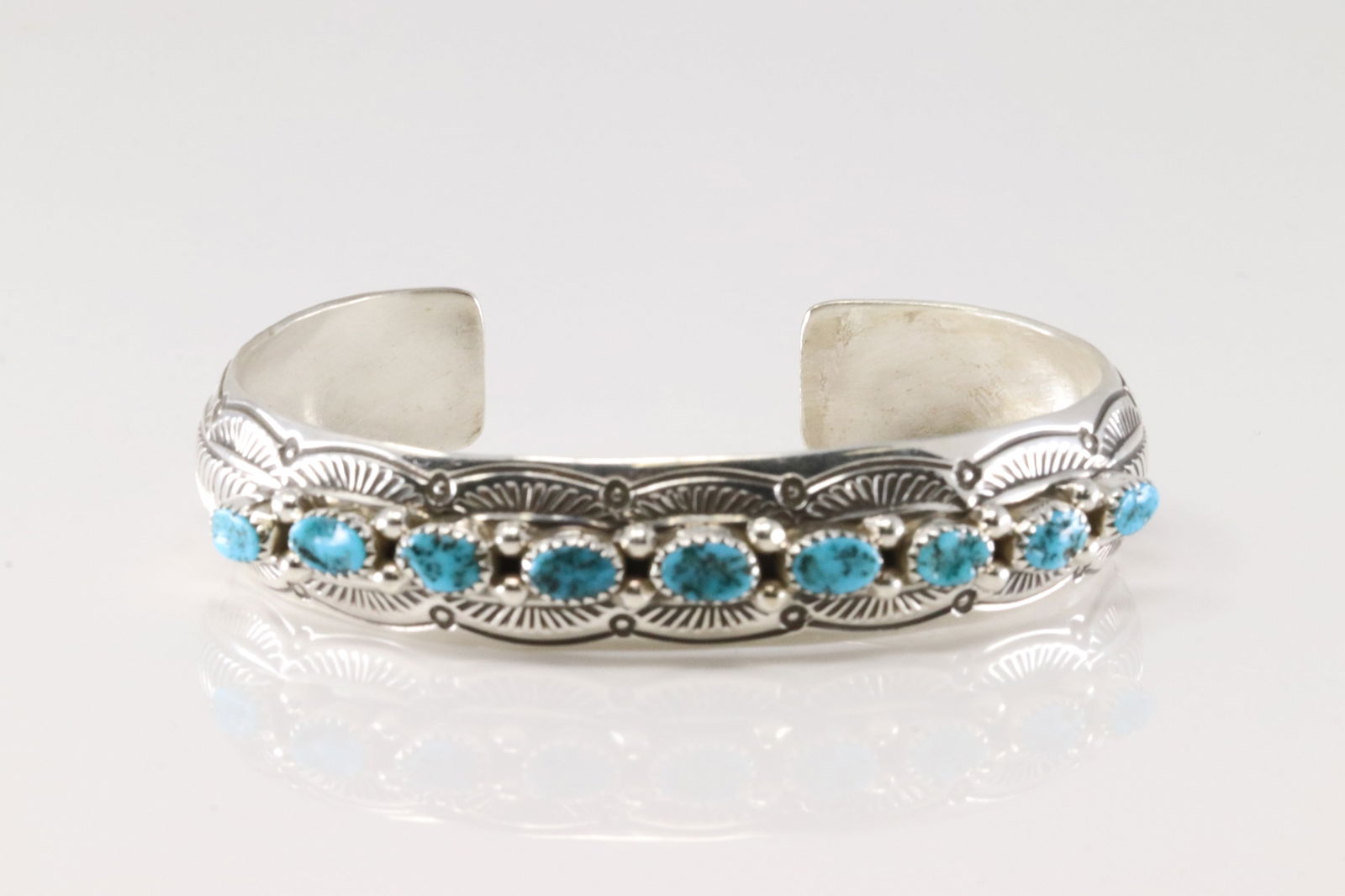 Native America Navajo Sterling Silver Turquoise Bracelet Cuff By G.S.: This is a Native America Navajo Sterling Silver Turquoise Bracelet Cuff By G.S.
