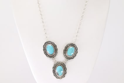 Native America Navajo Sterling Silver Turquoise Necklace By Gwendolyn Burnside.