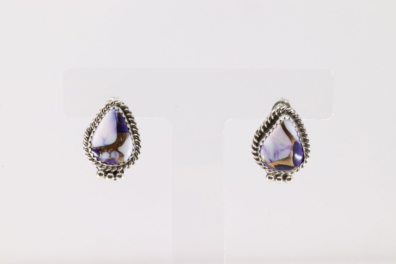 Native America Navajo Sterling Silver Lavender Dahlia Post Earring's By Trish Largo.: This is a Native America Navajo Sterling Silver Lavender Dahlia Post Earring's By Trish Largo.