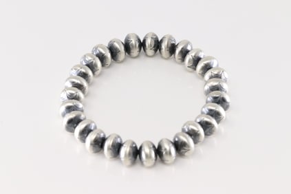 Native America Navajo Sterling Silver Pearl Beaded Stretch Bracelet By Bryannen Halwood.
