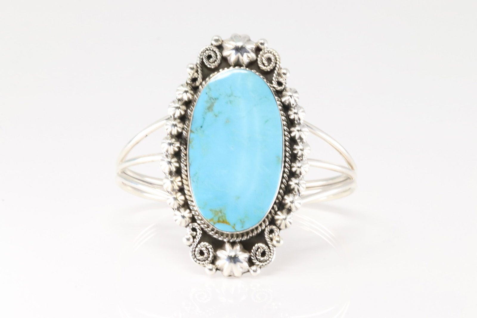 Native America Navajo Sterling Silver Turquoise Bracelet Cuff By Jennifer Calladito.: This is a Native America Navajo Sterling Silver Turquoise Bracelet Cuff By Jennifer Calladito.