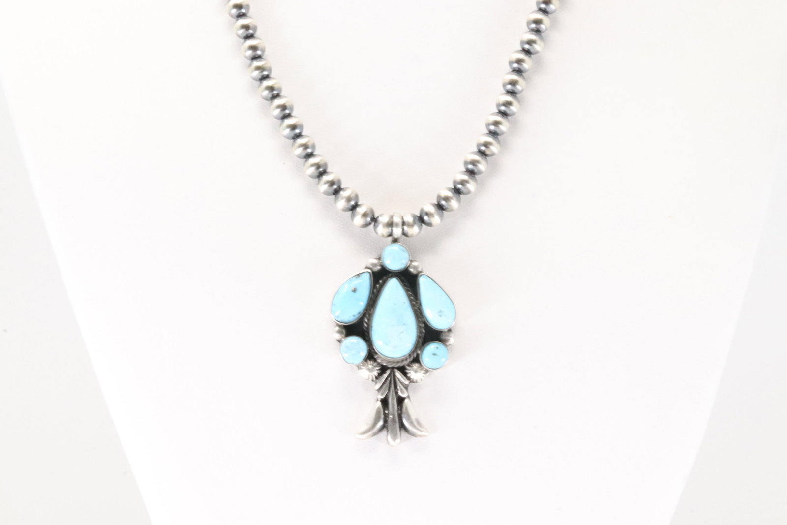 Native America Navajo Sterling Silver Turquoise Necklace By Bobby Platero.: This is a Native America Navajo Sterling Silver Turquoise Necklace By Bobby Platero. Necklace length: 16.00"