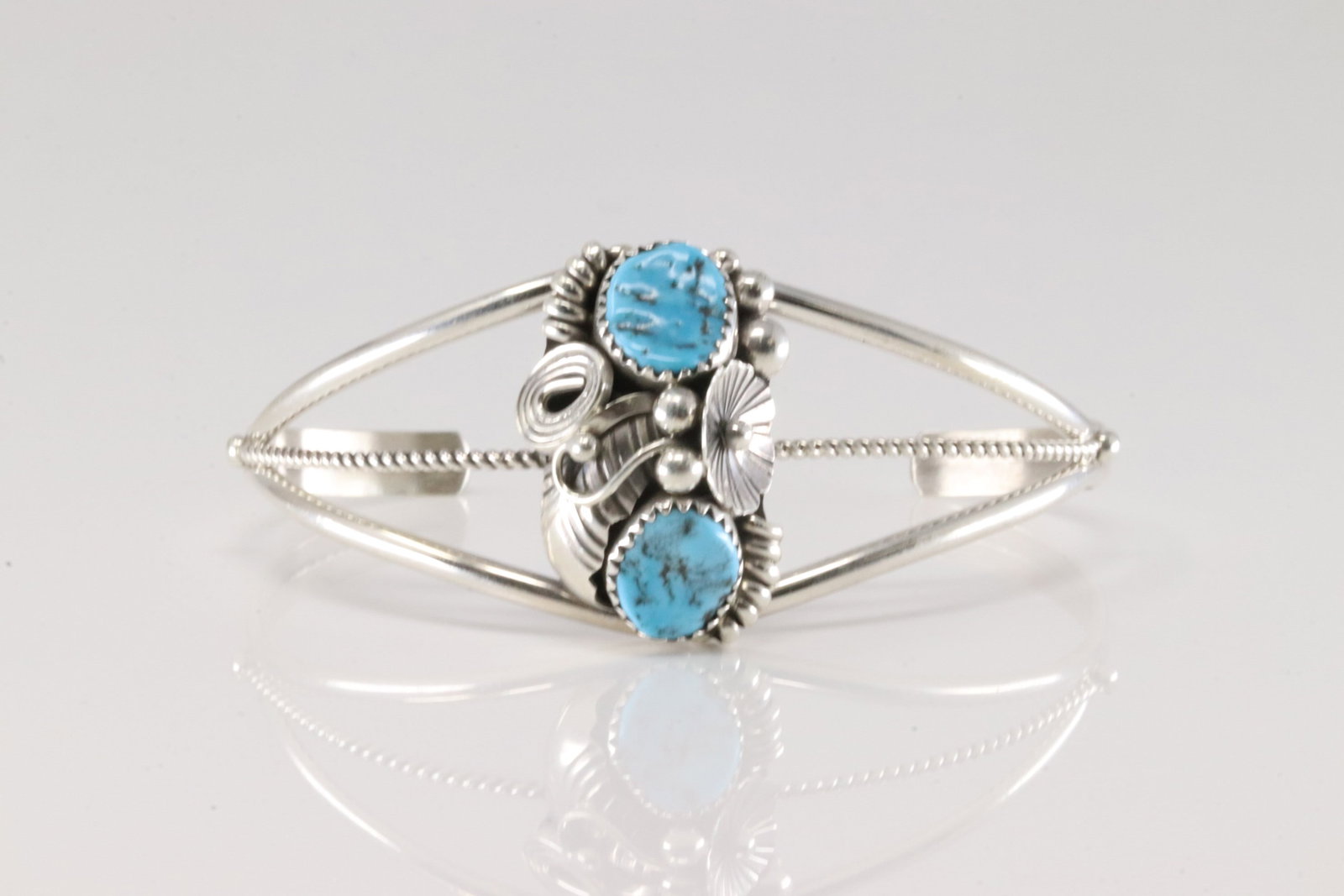 Native America Navajo Sterling Silver Turquoise Bracelet Cuff By Max Calladitto.: This is a Native America Navajo Sterling Silver Turquoise Bracelet Cuff By Max Calladitto.