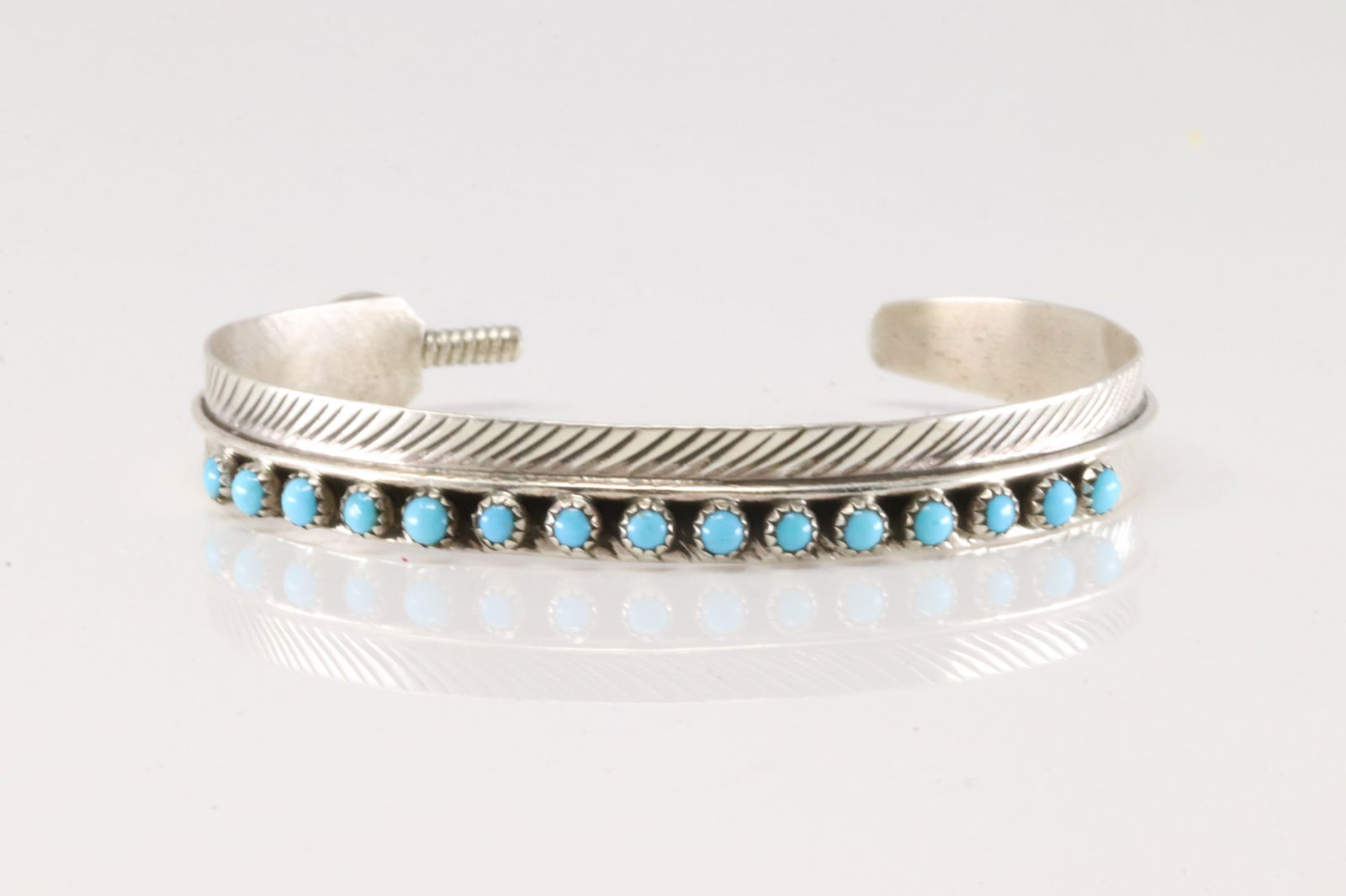 Native America Navajo Sterling Silver Turquoise Feather Bracelet Cuff By Aaron Davis.: This is a Native America Navajo Sterling Silver Turquoise Feather Bracelet Cuff By Aaron Davis.
