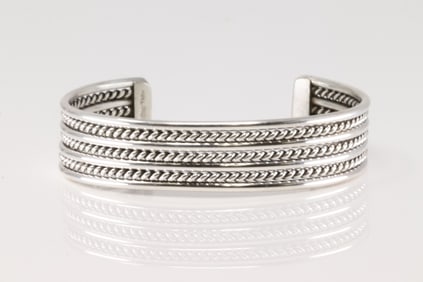 Native America Navajo Sterling Silver Solid Bracelet Cuff By Elaine Tahe.