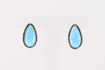 Native America Navajo Sterling Silver Kingman Turquoise Post Earring's By Freda Martinez.