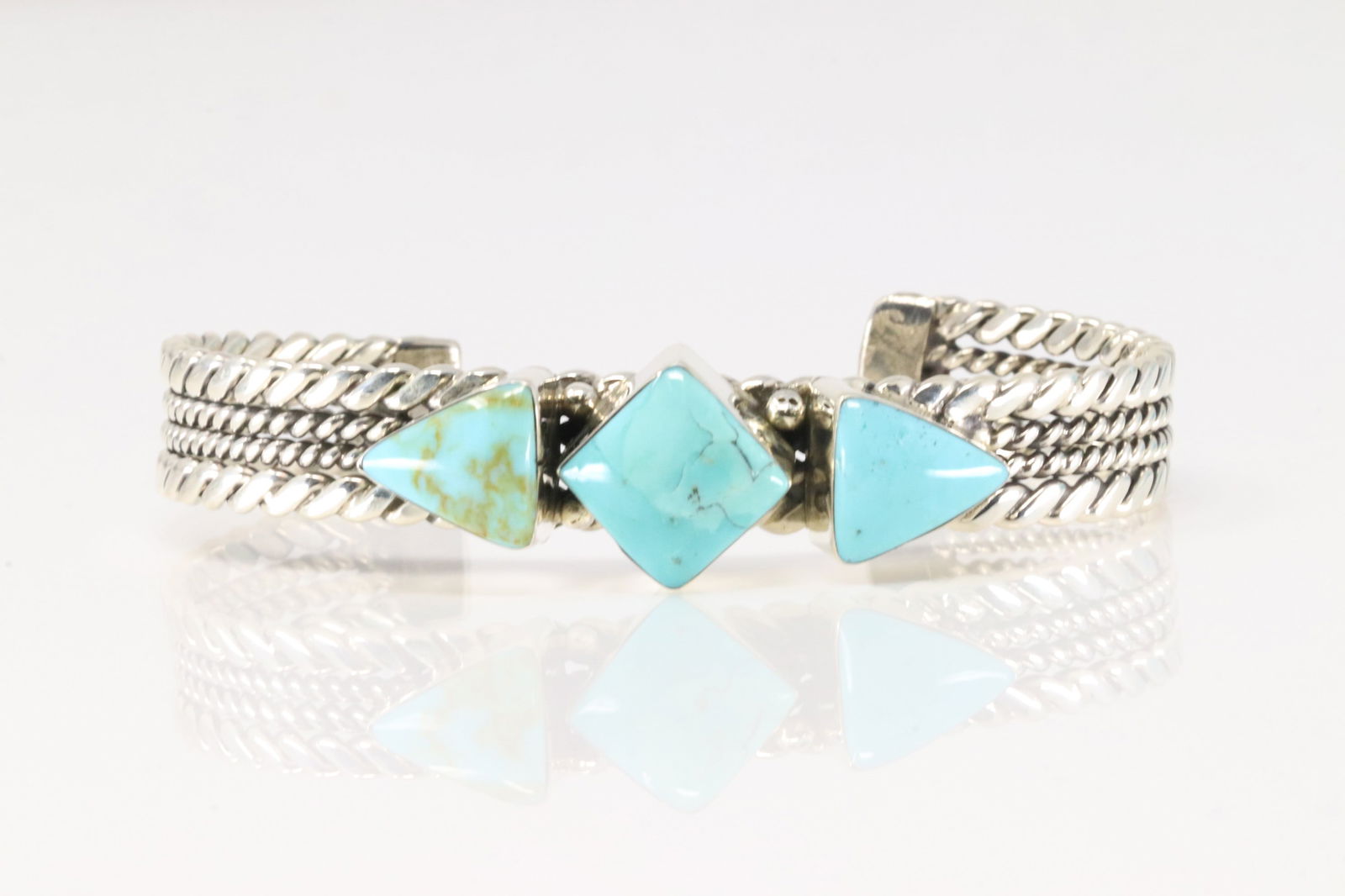 Native America Navajo Sterling Silver Turquoise Bracelet Cuff By Mike Smith.: This is a Native America Navajo Sterling Silver Turquoise Bracelet Cuff By Mike Smith.