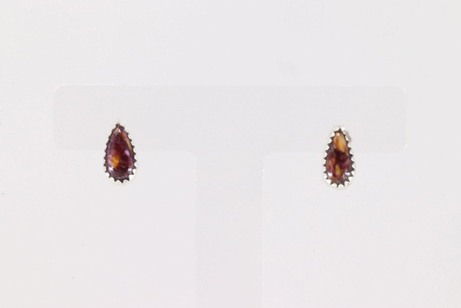 Native America Navajo Sterling Silver Spiny Oyster Post Earring's By Robert Martinez.: This is a Native America Navajo Sterling Silver Spiny Oyster Post Earring's By Robert Martinez.