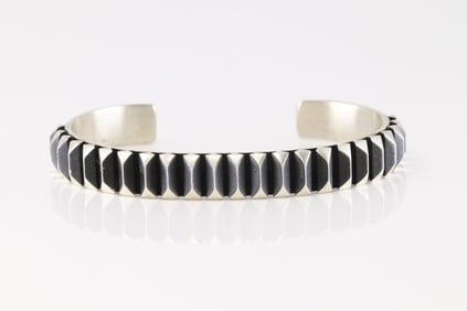 Native America Navajo Sterling Silver Solid Bracelet Cuff By Lander Tahe.