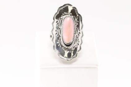 Native America Navajo Sterling Silver Pink Conch Shell Ring By Charlene Yazzie.