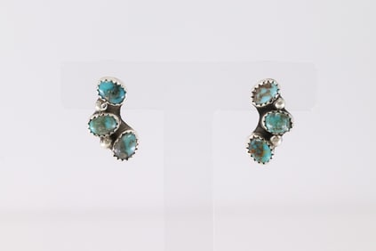 Native America Navajo Sterling Silver Kingman Turquoise Post Earring's By Maxine Ramirez.