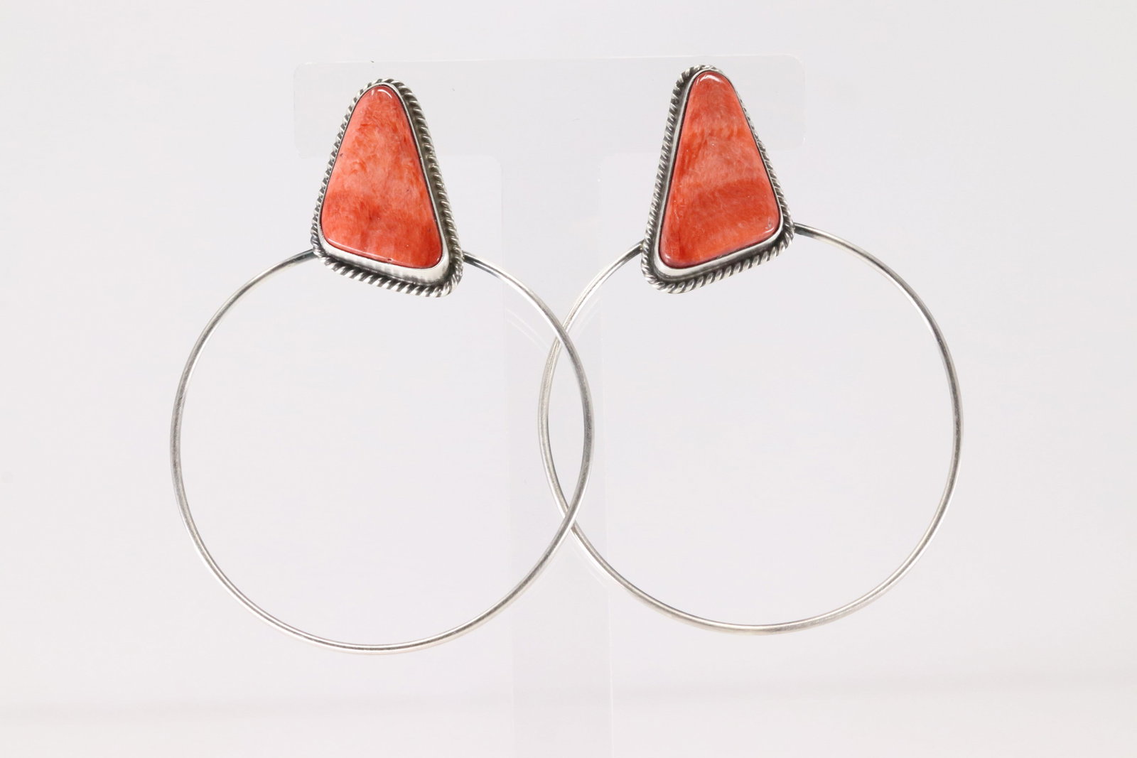 Native America Navajo Sterling Silver Spiny Oyster Hoop Post Earring's By Elouise Kee.: This is a Native America Navajo Sterling Silver Spiny Oyster Hoop Post Earring's By Elouise Kee.