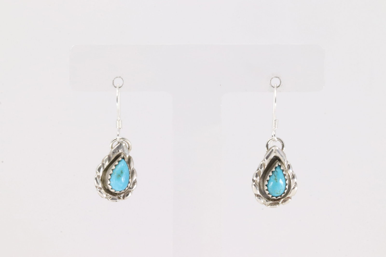 Native America Navajo Sterling Silver Turquoise Dangling Earring's By Gerald Joe.: This is a Native America Navajo Sterling Silver Turquoise Dangling Earring's By Gerald Joe.