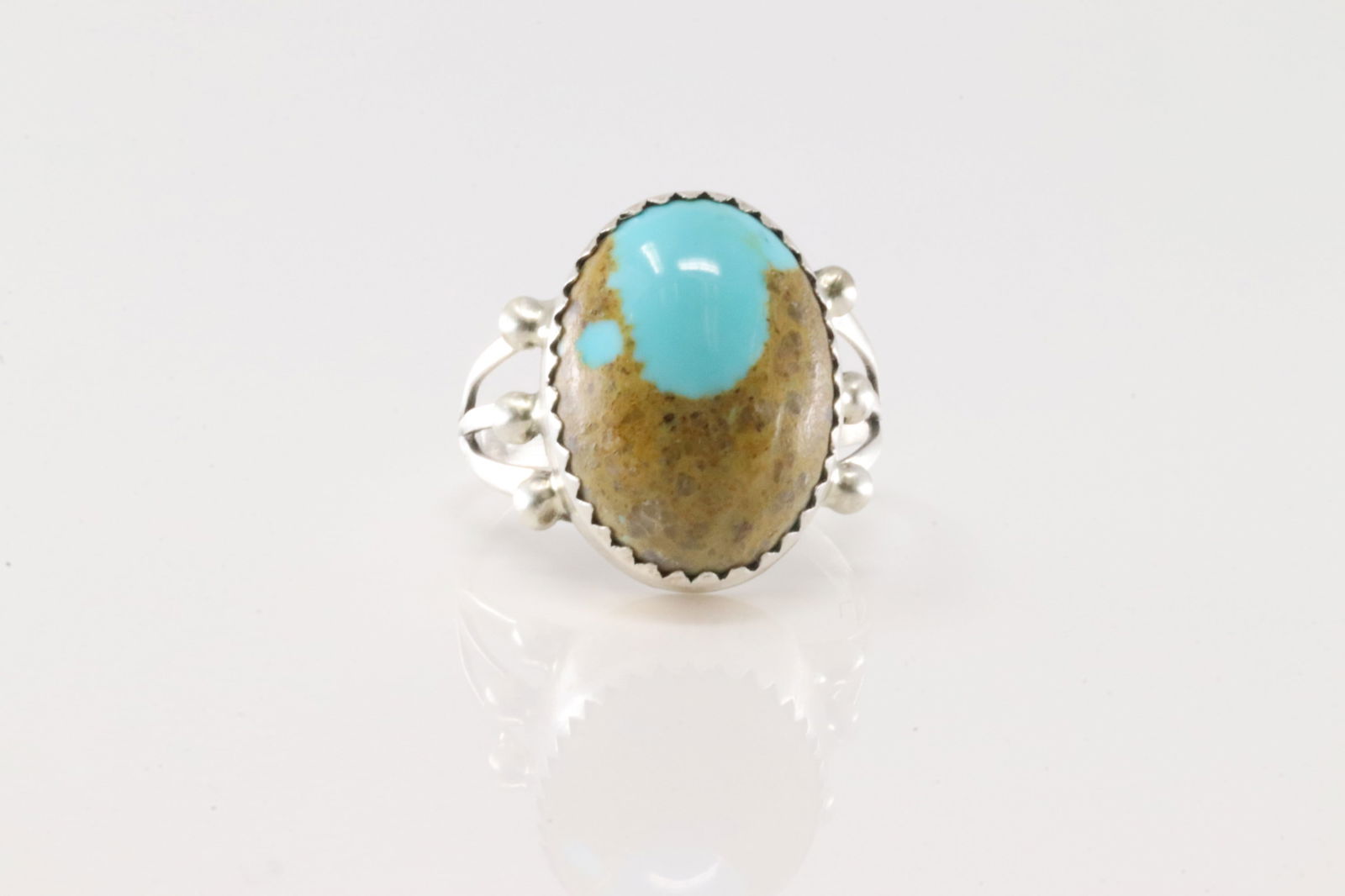 Native America Navajo Sterling Silver Turquoise Ring. (1 of 4)