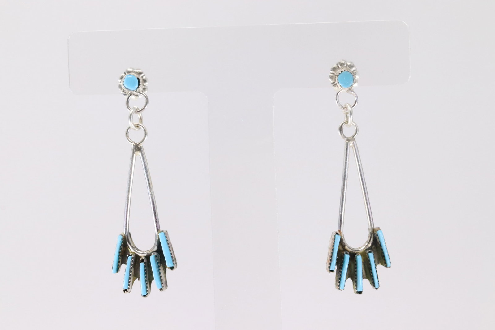Native America Zuni Sterling Silver Turquoise Post / Dangling Earring's.: This is a Native America Zuni Sterling Silver Turquoise Post / Dangling Earring's.