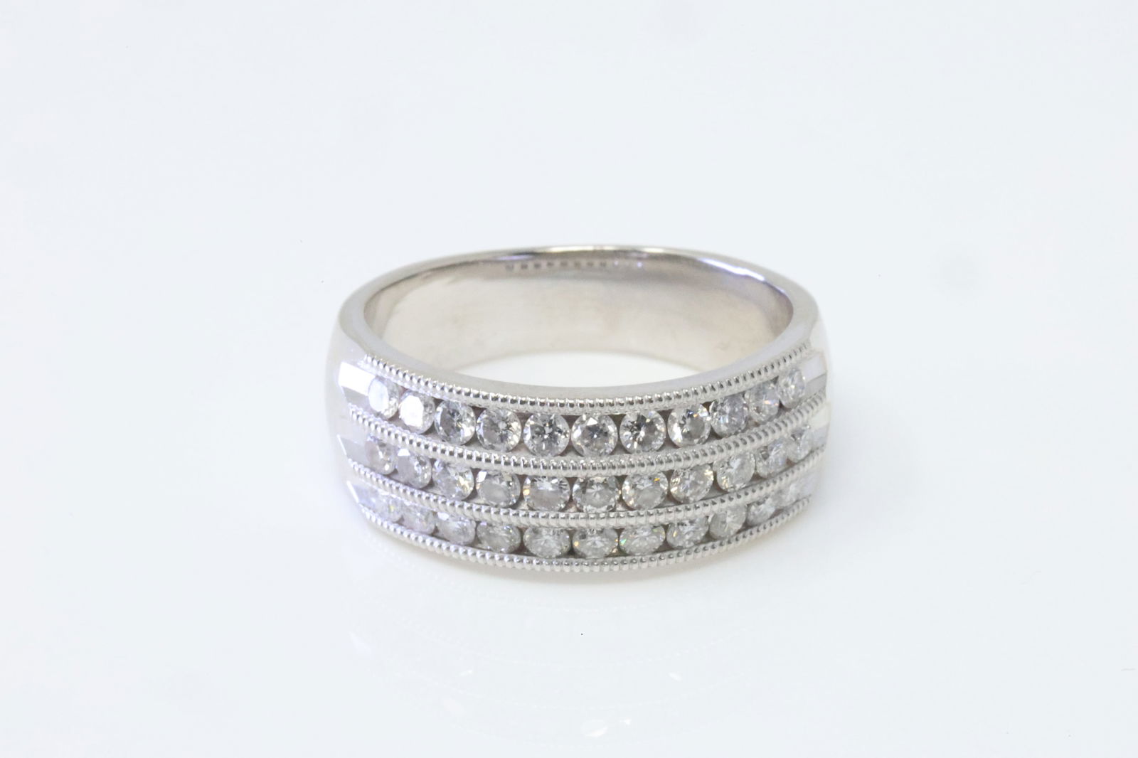 Diamond Ring 18Kt. (1 of 4)