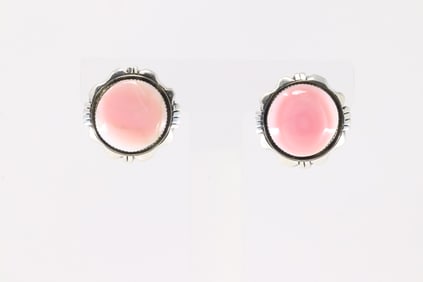 Native America Navajo Sterling Silver Pink Conch Shell Post Earring's By Phyllis A.Smith.