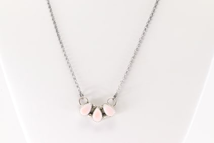 Native American Navajo Sterling Silver Pink Conch Shell Necklace By Maxine Ramirez.
