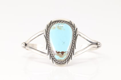 Native America Navajo Sterling Silver Number 8 Turquoise Bracelet Cuff By Agustine Largo.