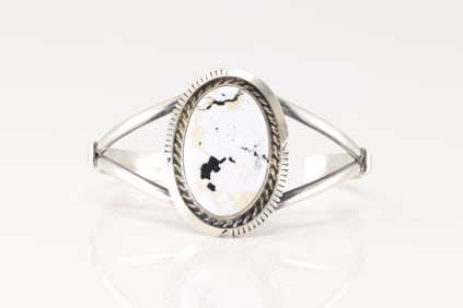 Native America Navajo Sterling Silver White Buffalo Bracelet Cuff By Augustine Largo.