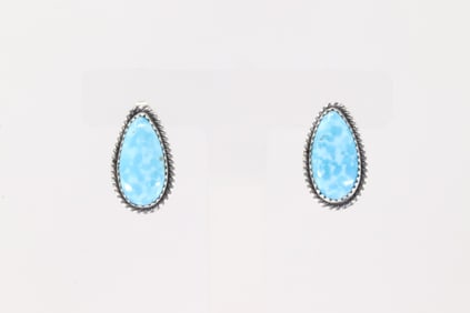Native America Navajo Sterling Silver Kingman Turquoise Post Earring's By Freda Martinez.