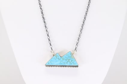 Native America Navajo Sterling Silver Kingman Turquoise Necklace By Augustine Largo.