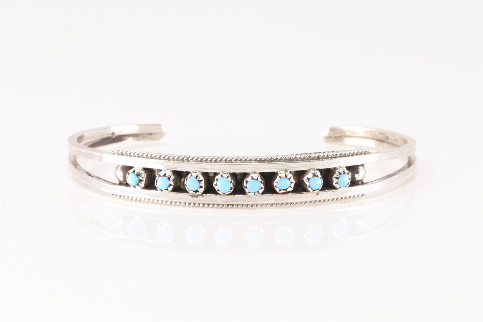 Native America Zuni Sterling Silver Turquoise Bracelet Cuff By Suzie Livingston. (1 of 4)