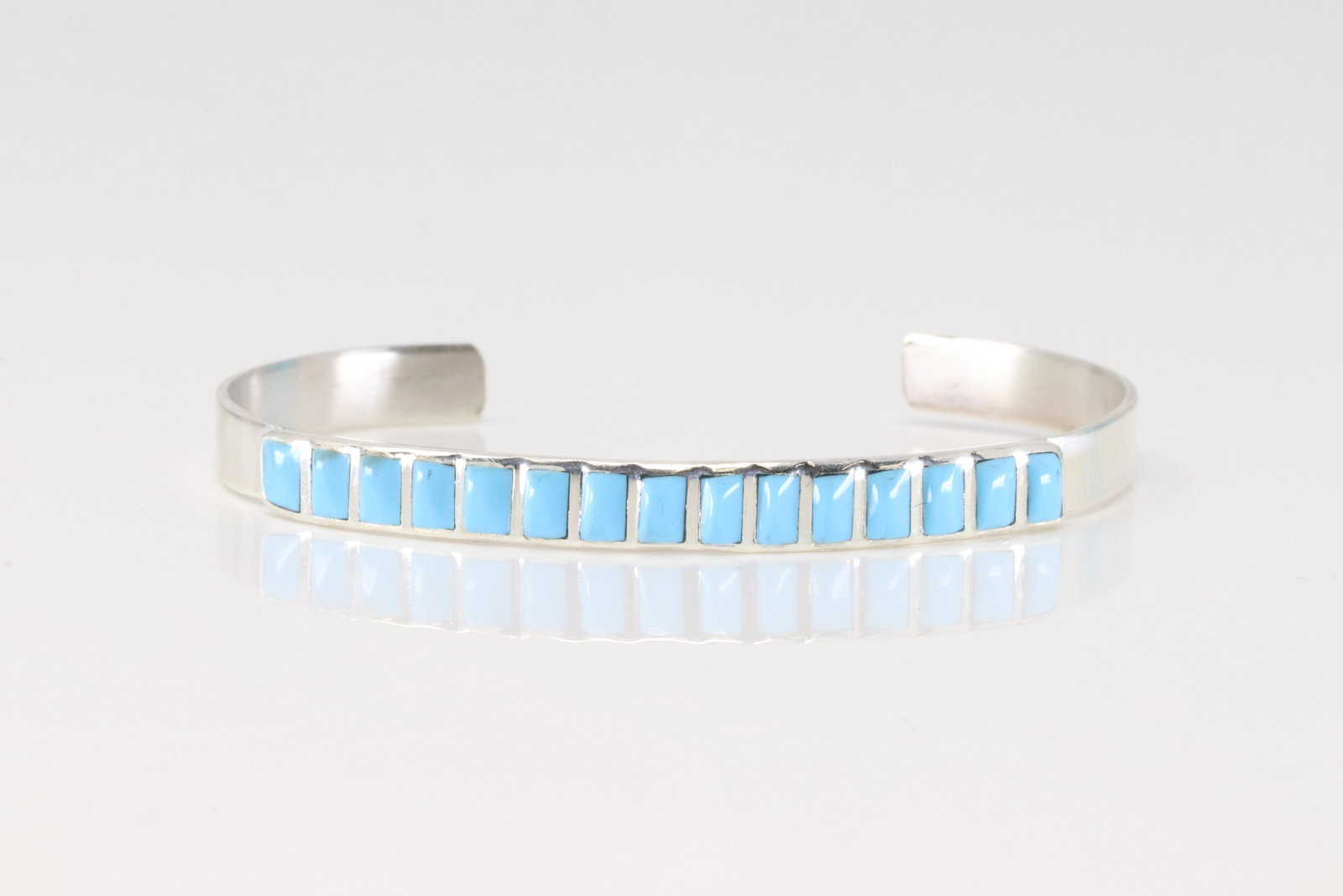 Native American Navajo Sterling Silver Turquoise Inlay Bracelet Cuff.: This is a Native American Navajo Sterling Silver Turquoise Inlay Bracelet Cuff.