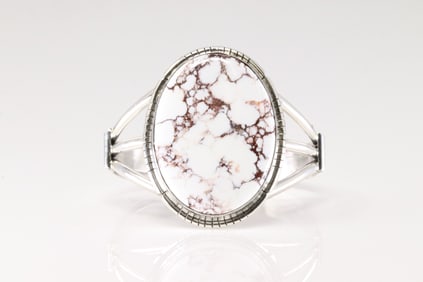 Native America Navajo Sterling Silver Wild Horse Bracelet Cuff By S.E.
