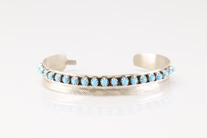Native America Navajo Sterling Silver Turquoise Feather Bracelet Cuff.