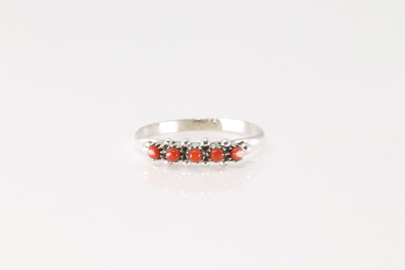 Native America Zuni Sterling Silver Coral Ring By April Haloo. (1 of 4)