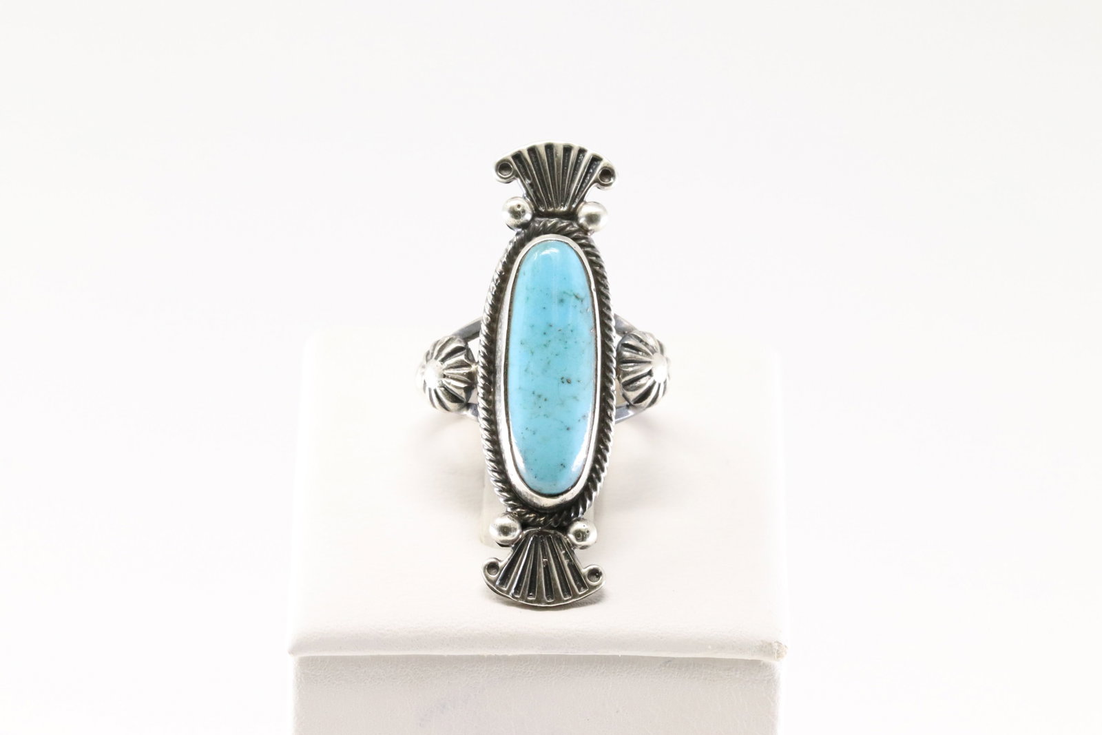Native America Navajo Sterling Silver Turquoise Ring By Maritta Benally.: This is a Native America Navajo Sterling Silver Turquoise Ring By Maritta Benally. Ring size: 7.00.