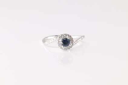 Sapphire & Diamond Ring 14Kt.
