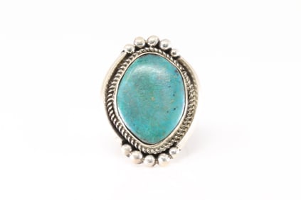 Native America Navajo Sterling Silver Kingman Turquoise Ring.