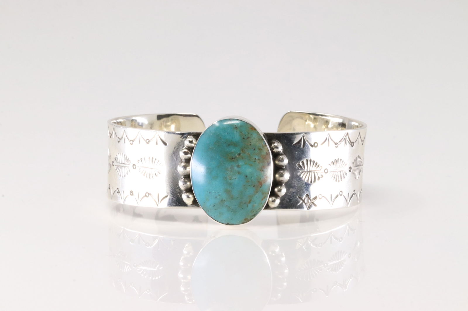 Native America Navajo Sterling Silver Kingman Turquoise Bracelet Cuff By Daniel Dakai. (1 of 4)