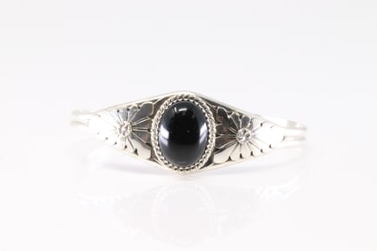 Native America Navajo Sterling Silver Black Onyx Bracelet Cuff By Y.