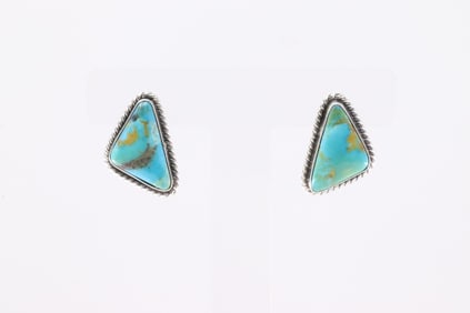 Native America Navajo Sterling Silver Kingman Turquoise Post Earring's By Freda Martinez.