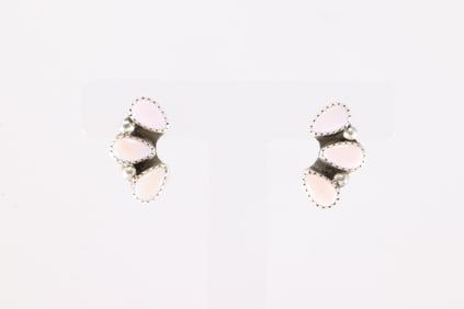 Native America Navajo Sterling Silver Pink Conch Shell Post Earring's By Maxine Ramirez.