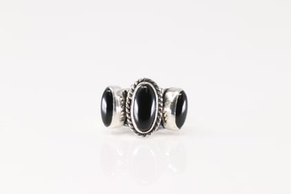 Native America Navajo Sterling Silver Black Onyx Ring By Andrew Enrico.