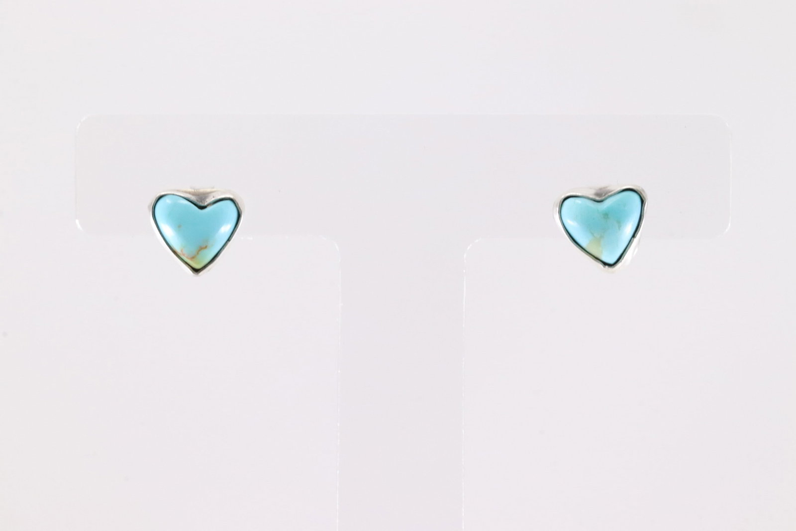 Native America Navajo Sterling Silver Kingman Turquoise Post Earring's By Larson Chee.: This is a Native America Navajo Sterling Silver Kingman Turquoise Post Earring's By Larson Chee.