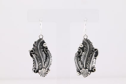 Native America Navajo Sterling Silver Leaf Dangling Earring's By Harry B Yazzie.
