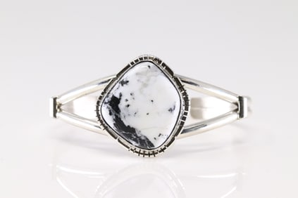 Native America Navajo Sterling Silver White Buffalo Barcelet Cuff By S.E.