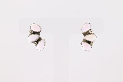 Native America Navajo Sterling Silver Pink Conch Shell Post Earring's By Maxine Ramirez.